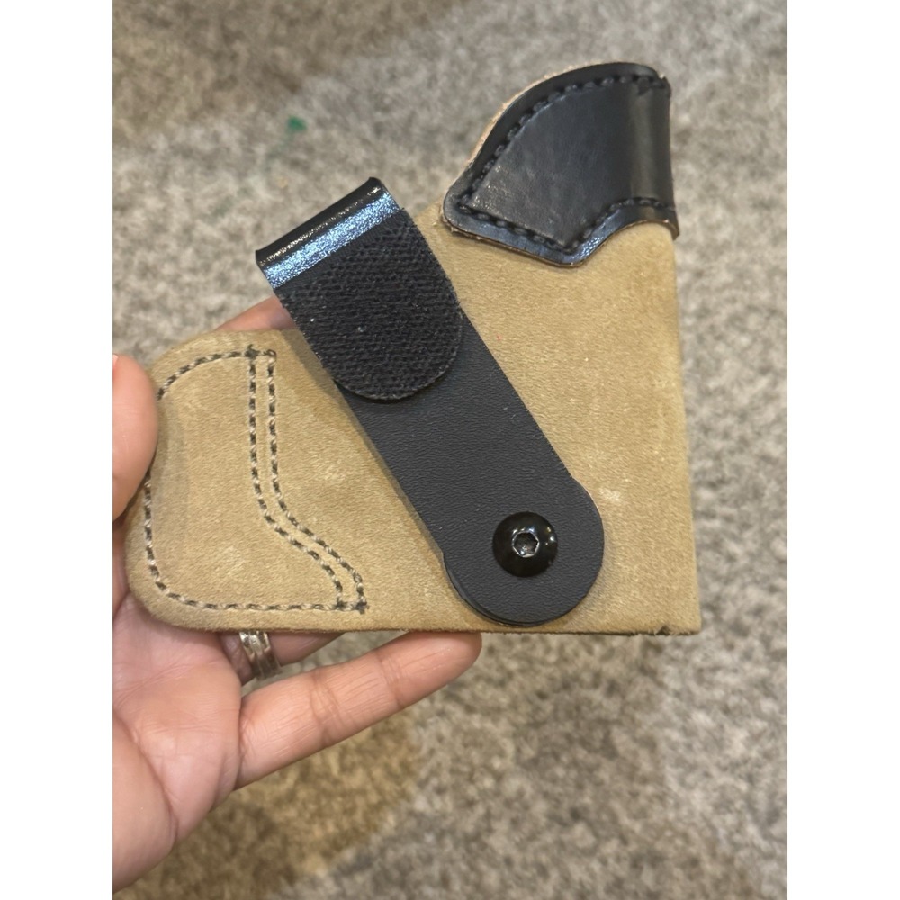 Desantis‎ Holster